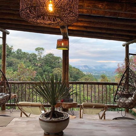 La Casa De Loto Retreat Guatapé מראה חיצוני תמונה