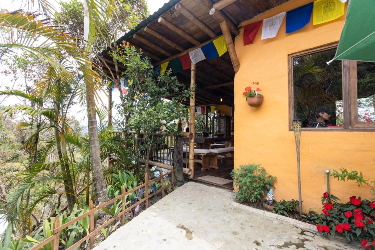 La Casa De Loto Retreat Guatapé מראה חיצוני תמונה