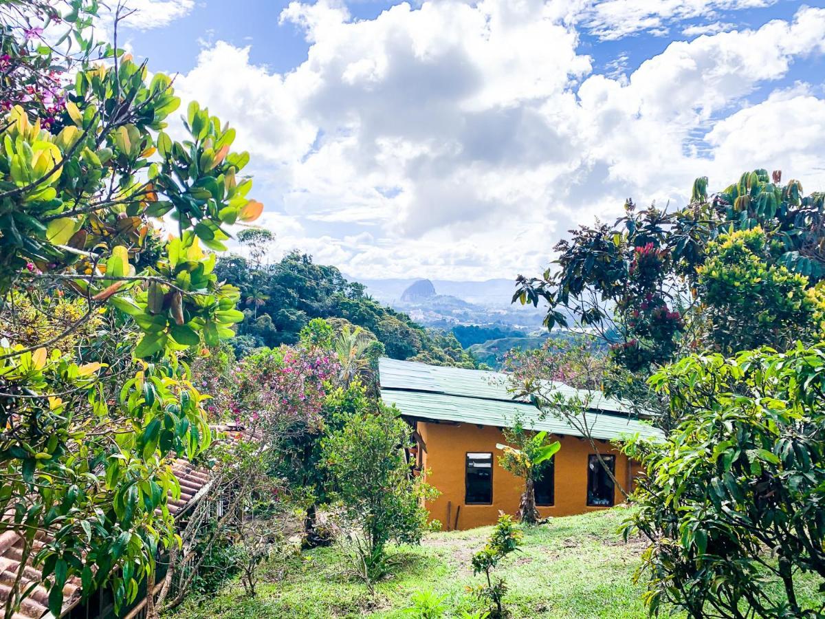 La Casa De Loto Retreat Guatapé מראה חיצוני תמונה