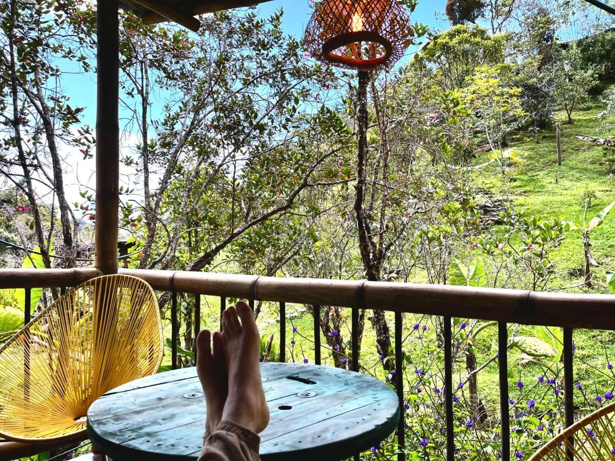 La Casa De Loto Retreat Guatapé מראה חיצוני תמונה