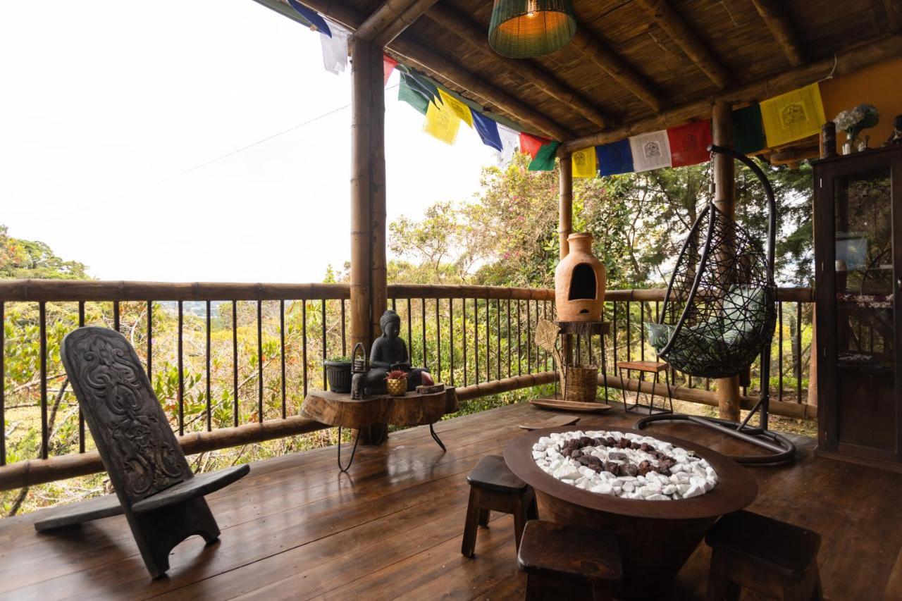 La Casa De Loto Retreat Guatapé מראה חיצוני תמונה